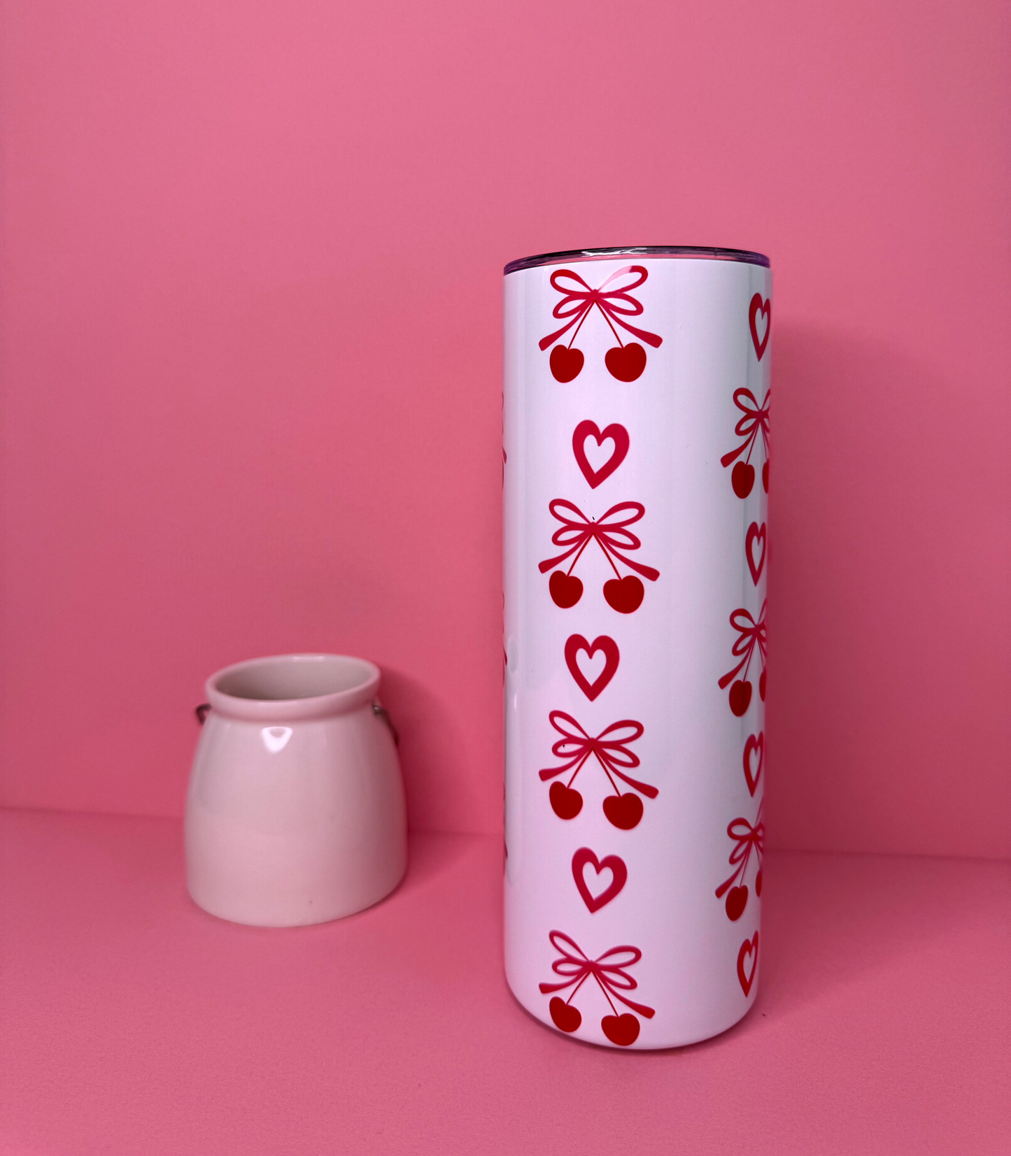 💝 Termohrnek s třešínkami a srdíčky